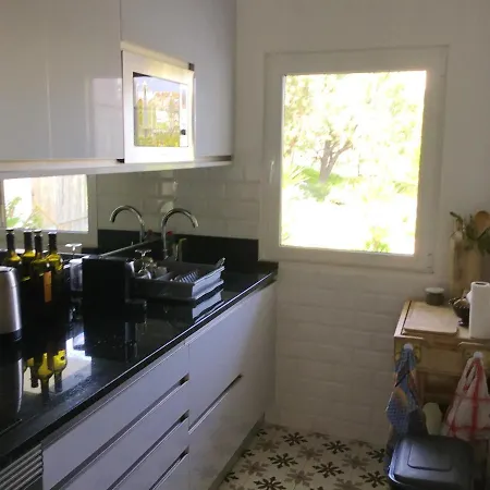 3 Bedrooms House With Sea View Enclosed Garden And Wifi At 1 Km Away From The 別荘